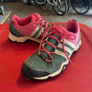 Adidas Women’s Outdoor Traxion AX2 Hiking Shoe- Size 9